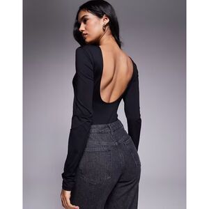 Victoria Sport Women's Black Long Sleeve Deep Back V Bodysuit Size Medium